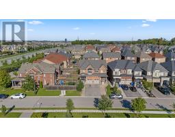 746 Yarfield Crescent, Newmarket, ON L3X0H4 Photo 18