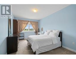 746 Yarfield Crescent, Newmarket, ON L3X0H4 Photo 8