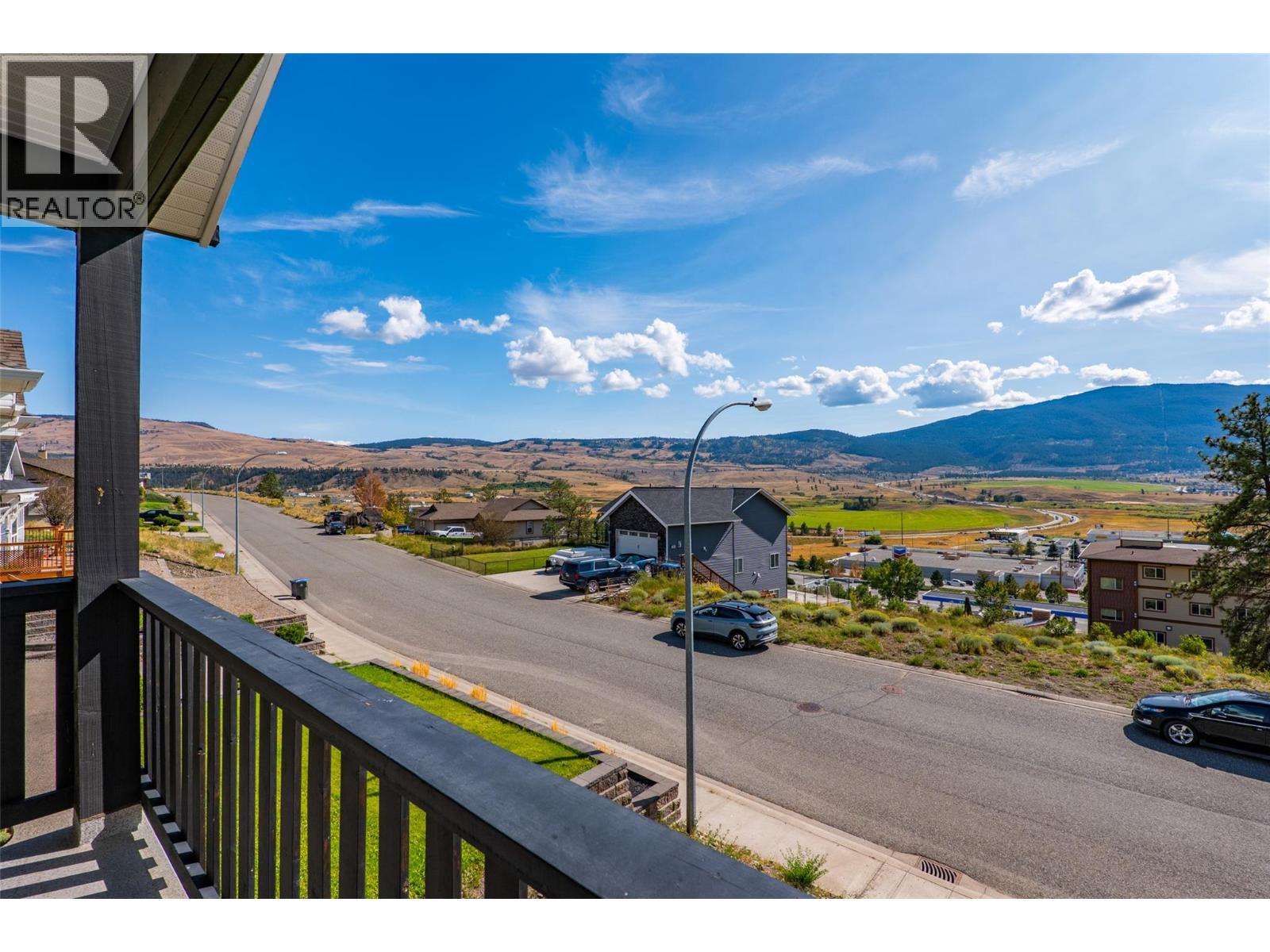 2743 Grandview Heights - Image 15