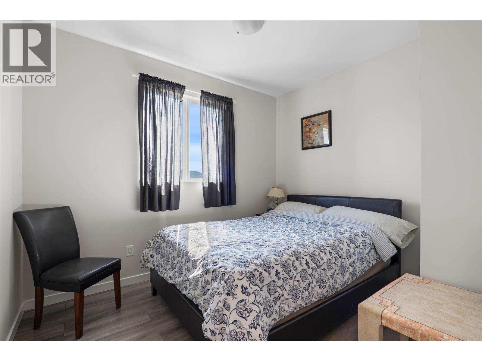 2743 Grandview Heights - 28
