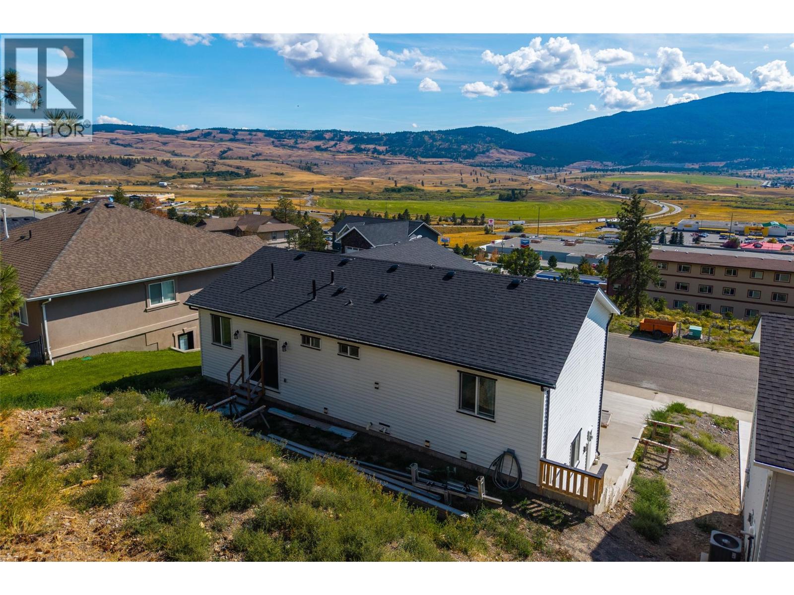 2743 Grandview Heights - Image 37