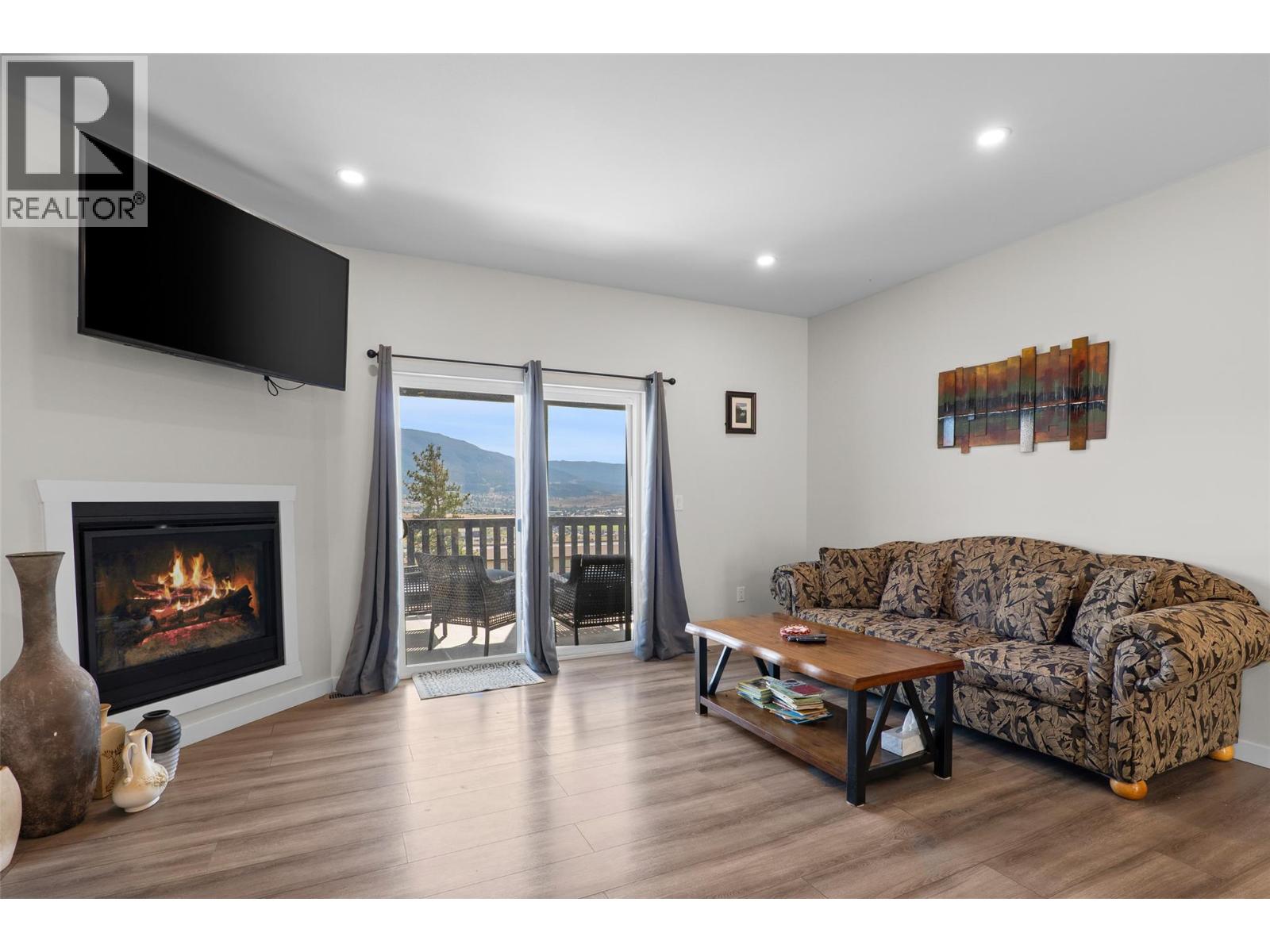 2743 Grandview Heights - 6