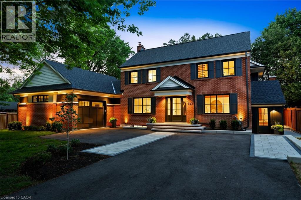 727 KING Road, Burlington