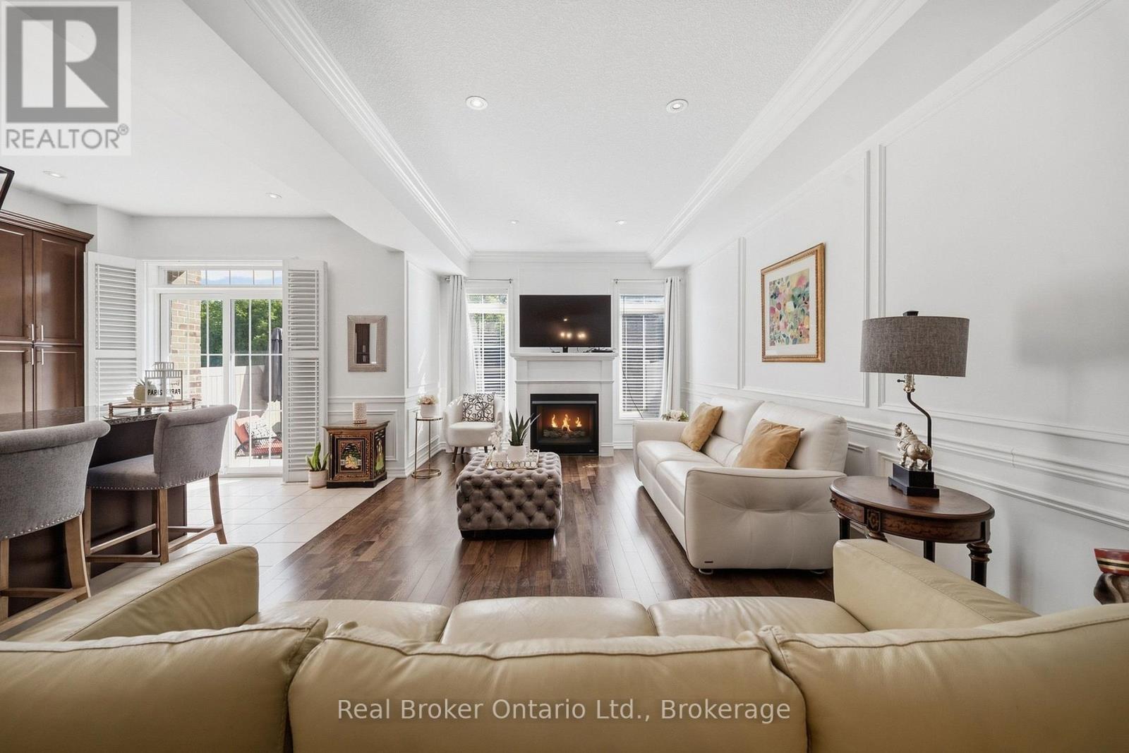#11 80 WILLOW STREET - 14