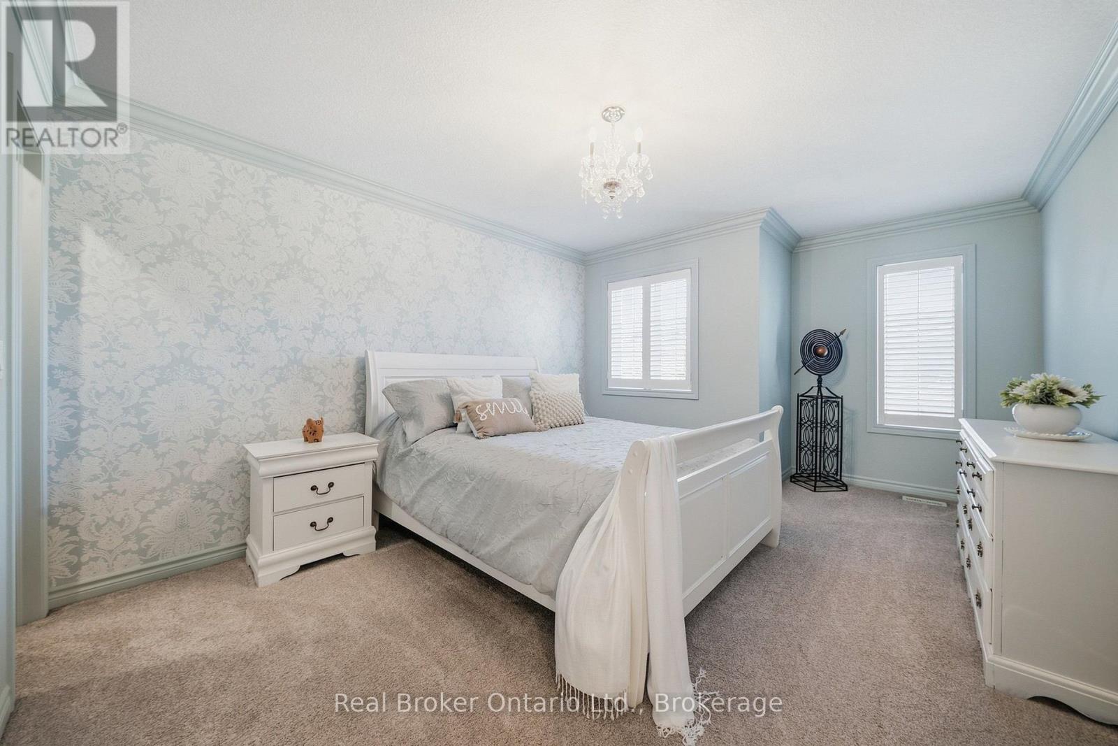 #11 80 WILLOW STREET - 21