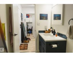 #303 10432 76 Av Nw, Edmonton, AB T6E1L1 Photo 15