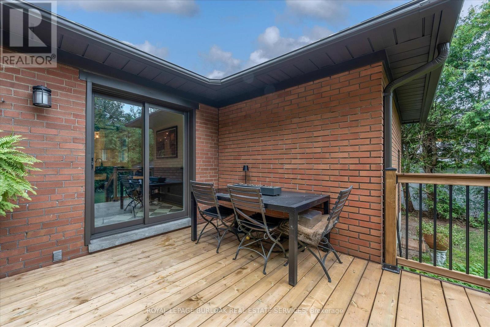 2241 JOYCE STREET - 40
