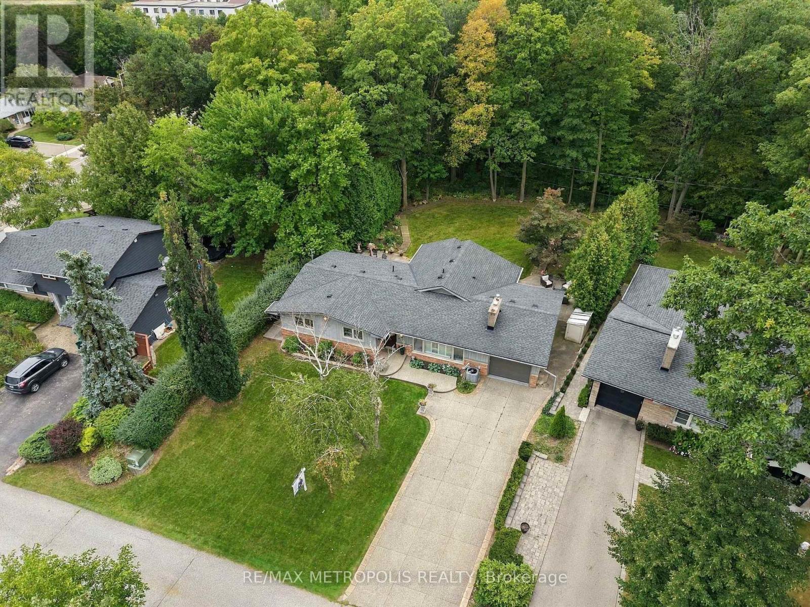 1228 ELGIN CRESCENT, Oakville (FA Falgarwood) — photo 2