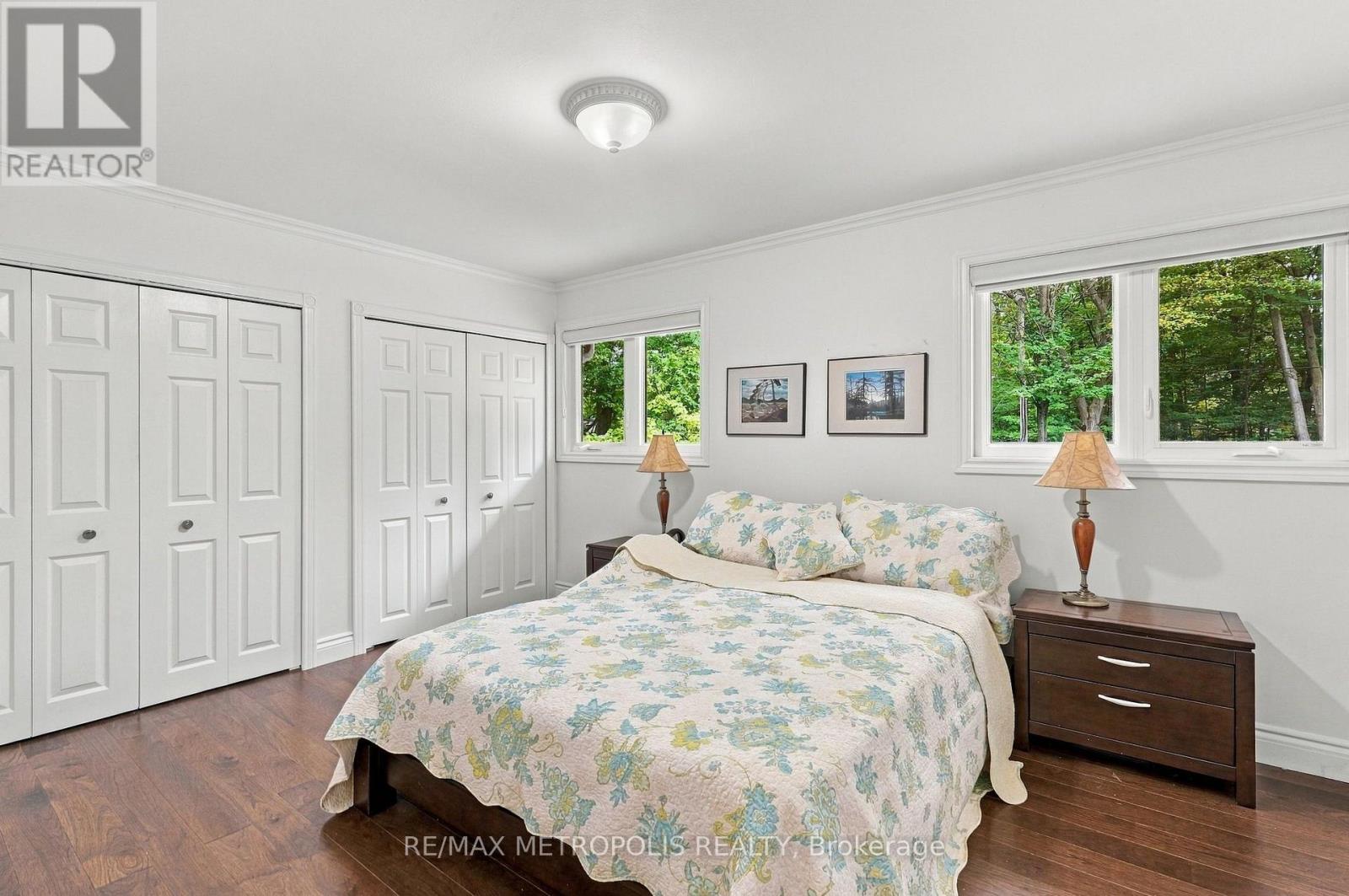 1228 ELGIN CRESCENT - 24