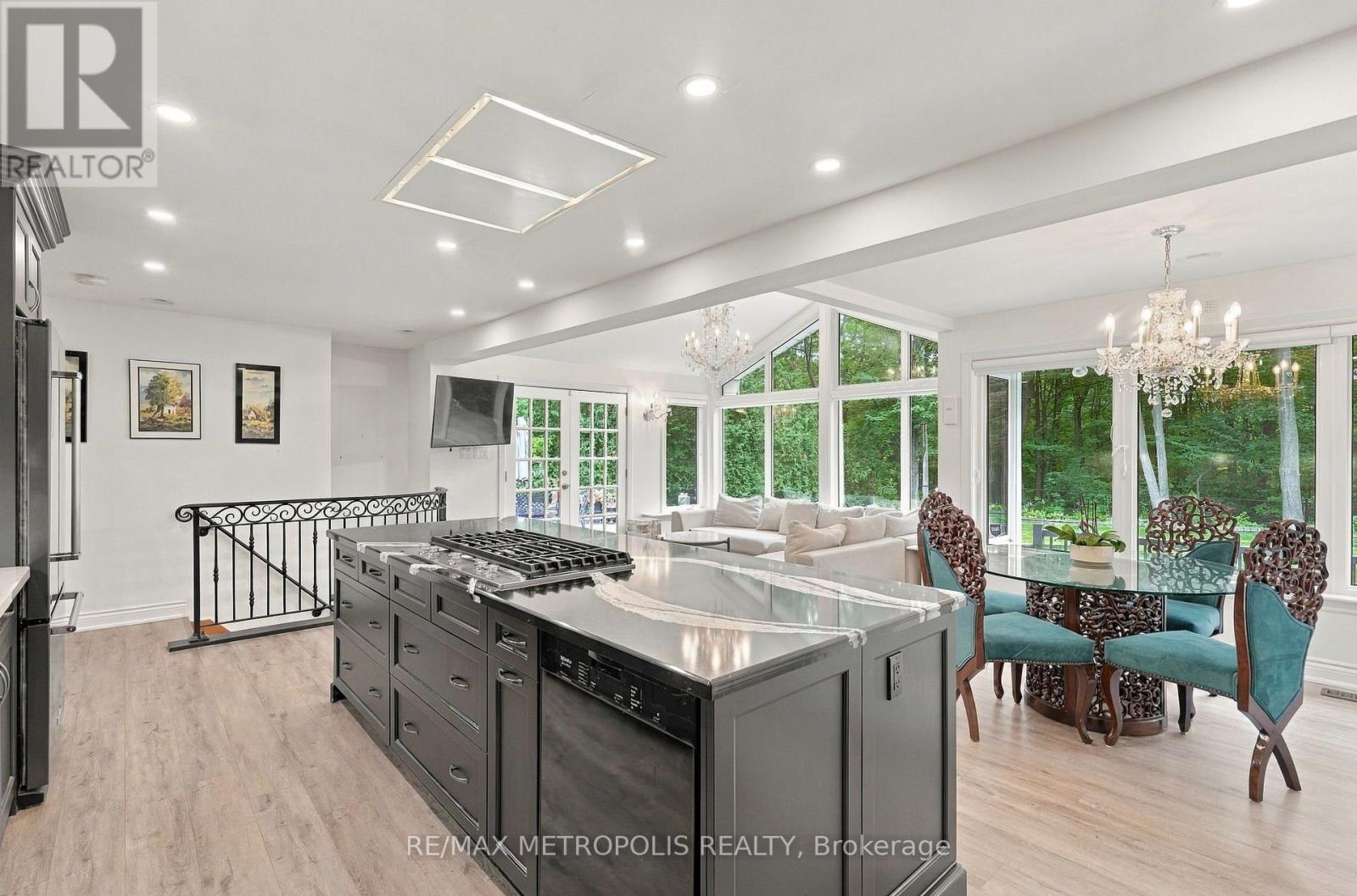 1228 ELGIN CRESCENT, Oakville (FA Falgarwood) — photo 3