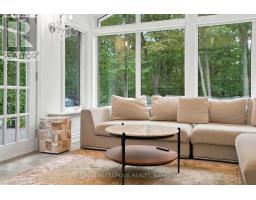 1228 Elgin Crescent, Oakville, ON L6H2J7 Photo 12