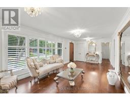 1228 Elgin Crescent, Oakville, ON L6H2J7 Photo 15