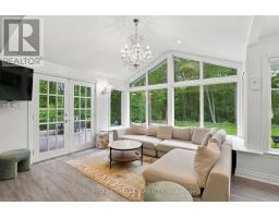 1228 Elgin Crescent, Oakville, ON L6H2J7 Photo 7
