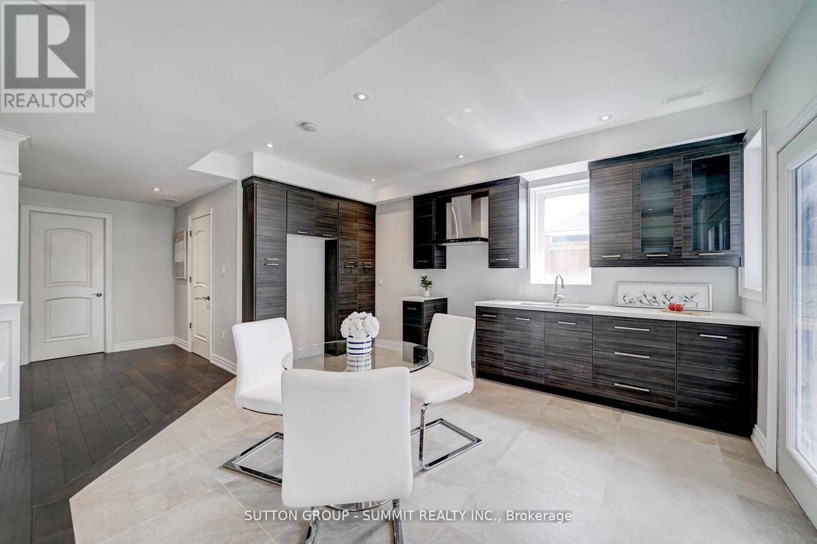 6 FLANDERS ROAD - 32