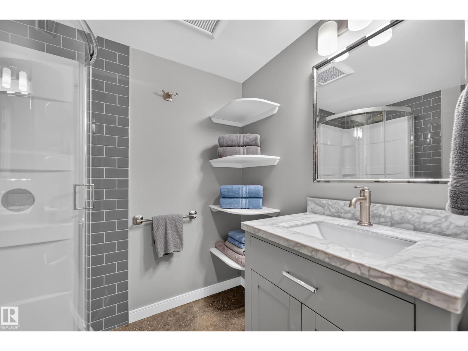 6507 97 AV NW - 36