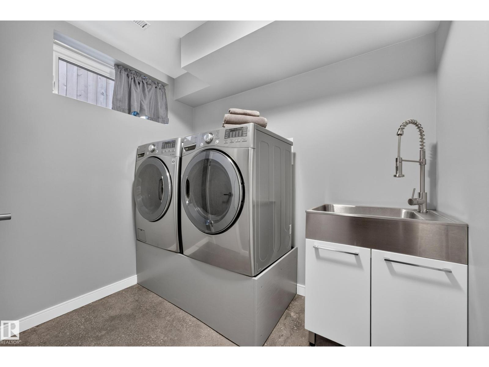 6507 97 AV NW - 37