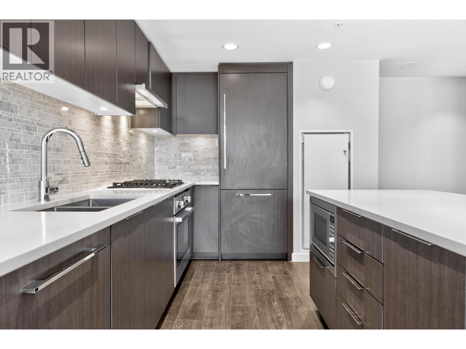 3607 1182 WESTWOOD STREET, Coquitlam