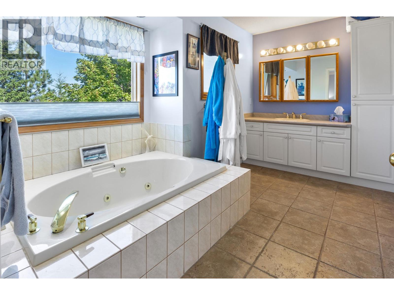 199 Coppertree Court - Image 22