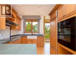 1518 Dallas Rd, Victoria, BC V8S1A3 Photo 22