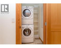 1518 Dallas Rd, Victoria, BC V8S1A3 Photo 42