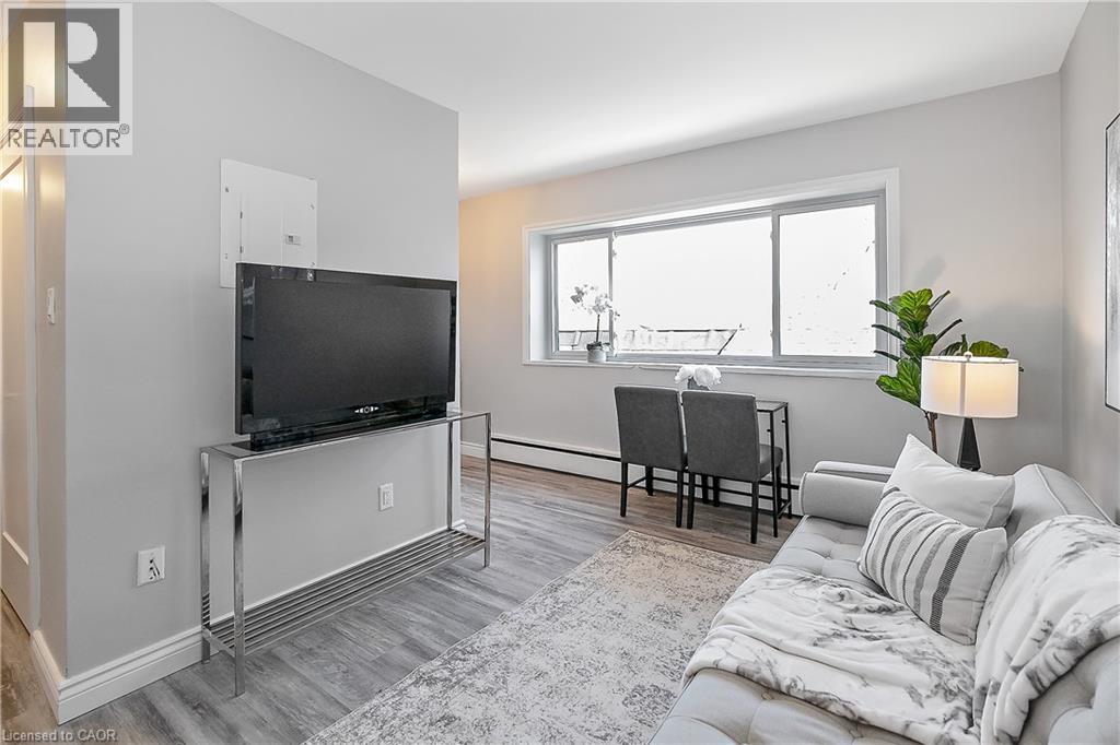 385 MELVIN Avenue Unit# 207, Hamilton — photo 3