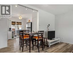 Primary Bedroom - 1527 46 Street Se, Calgary, AB T2A1N7 Photo 8