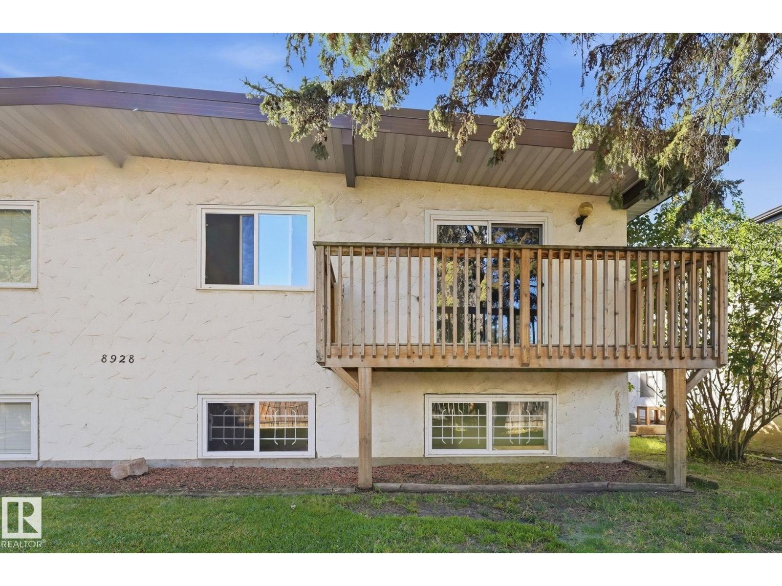 8928 D 144 AV NW, Edmonton, Alberta, T5E5V4