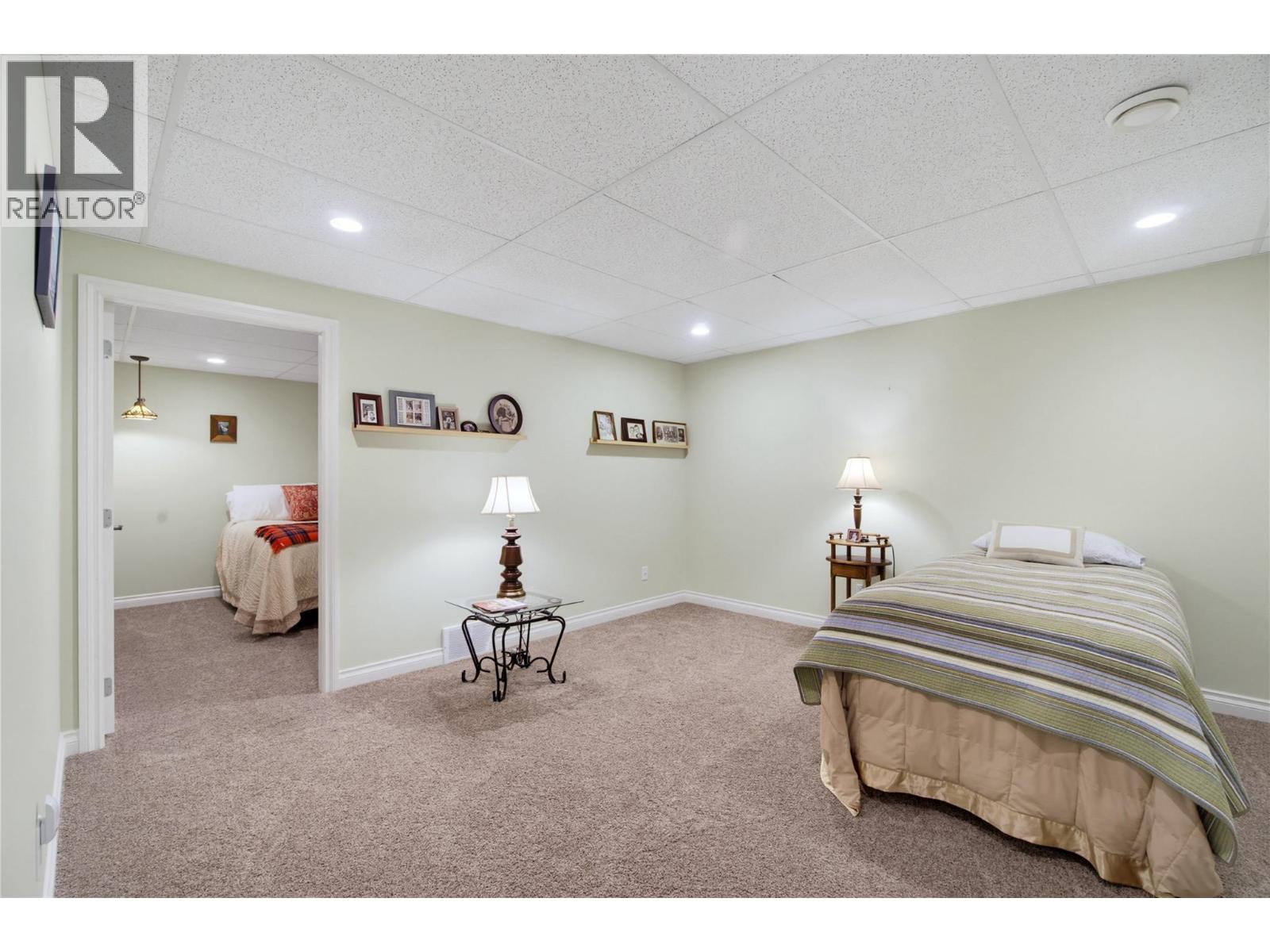 #8 2850 7th Avenue NE - 54