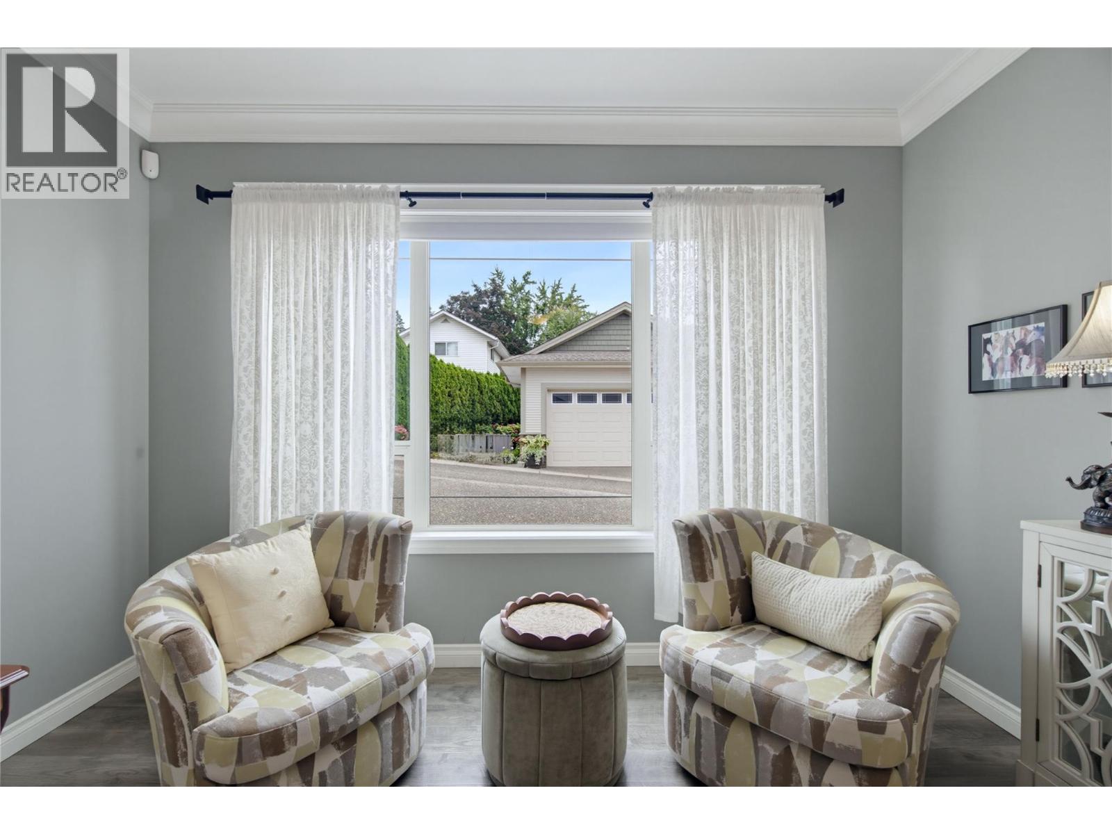 8 2850 7th Avenue Northeast, Salmon Arm
