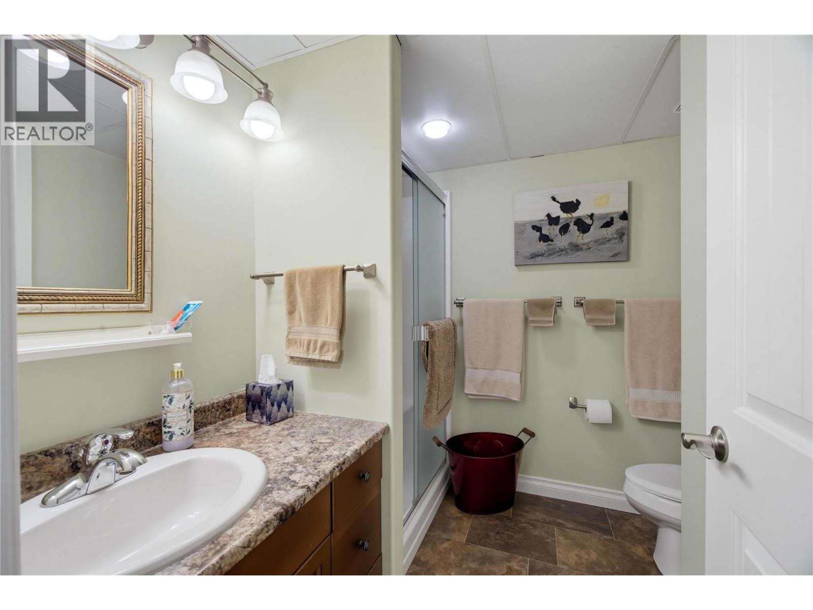 8 2850 7th Avenue Northeast, Salmon Arm