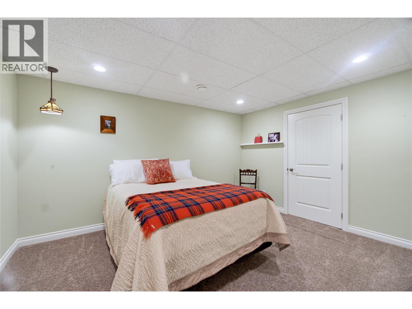 8 2850 7th Avenue Northeast, Salmon Arm