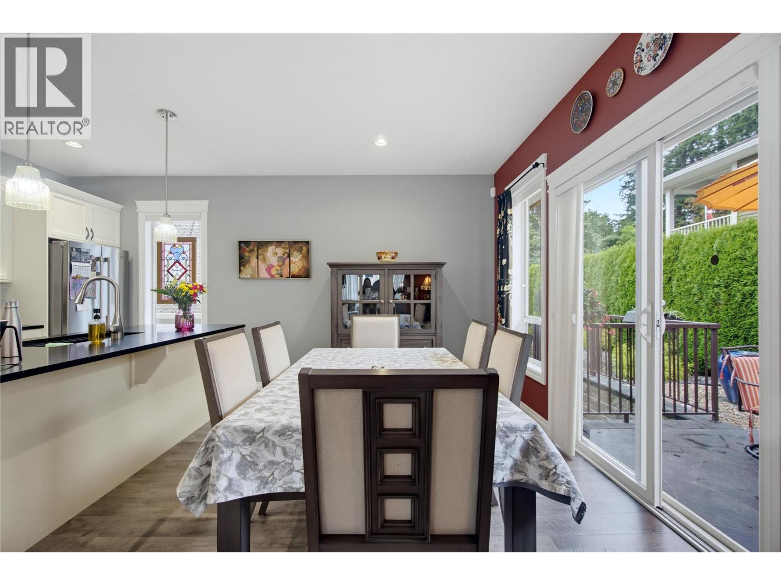 #8 2850 7th Avenue NE - 20
