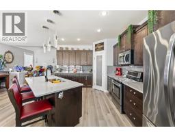 Kitchen - 962 Holden Road, Penticton, BC V2A9G4 Photo 12