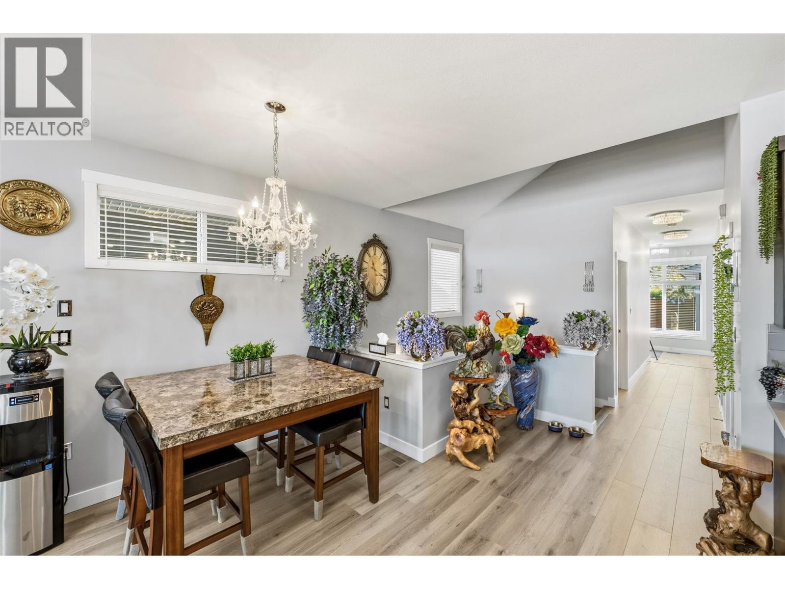 962 HOLDEN Road - Image 10