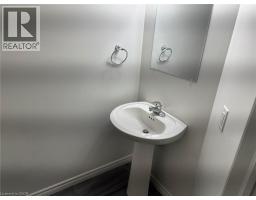 1430 W Highland Road W Unit# 13b, Kitchener, ON N2N0C3 Photo 7