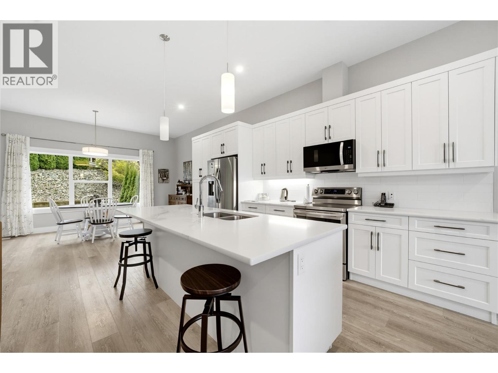 9 2810 15 Avenue Northeast, Salmon Arm