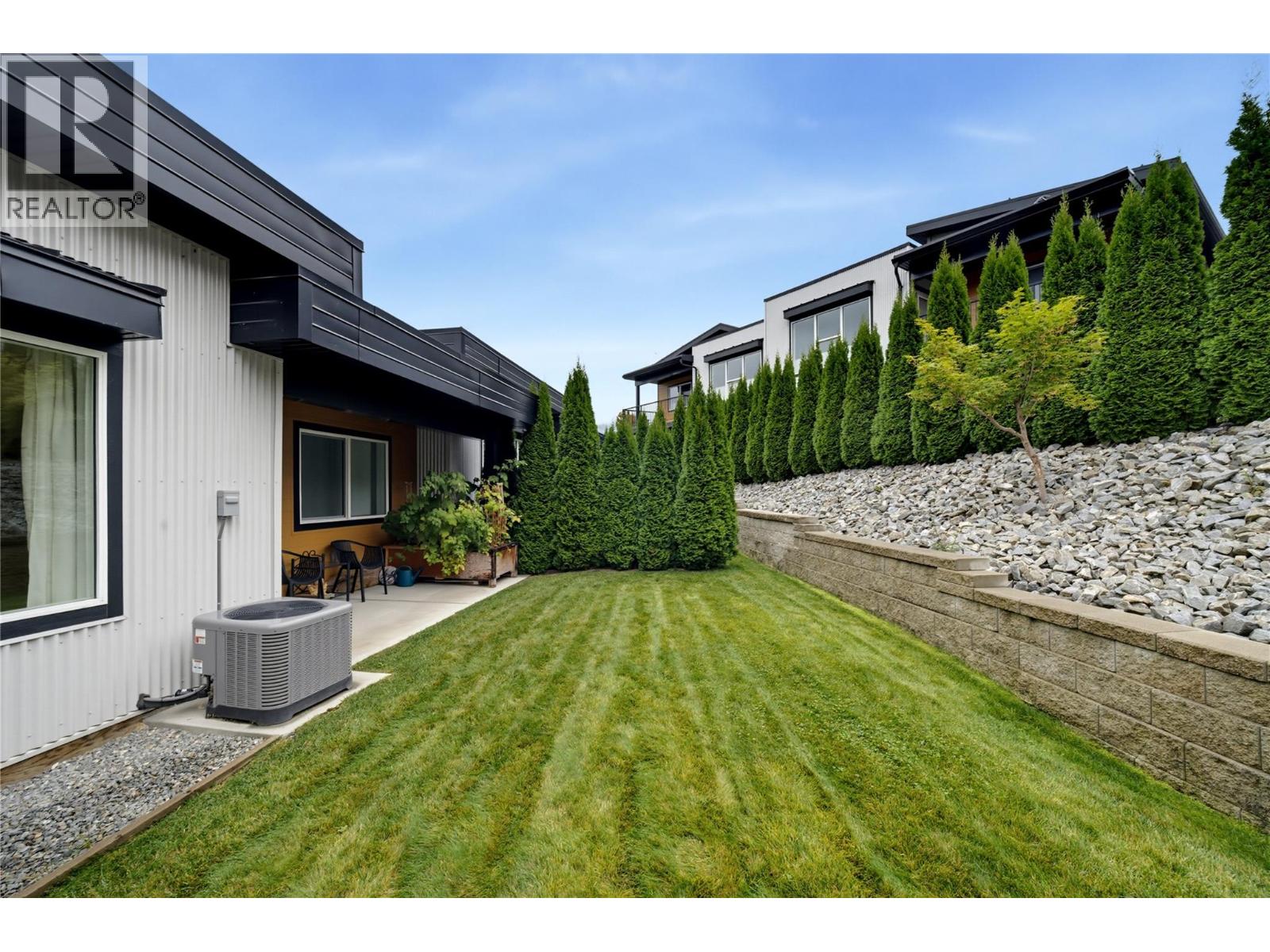9 2810 15 Avenue Northeast, Salmon Arm