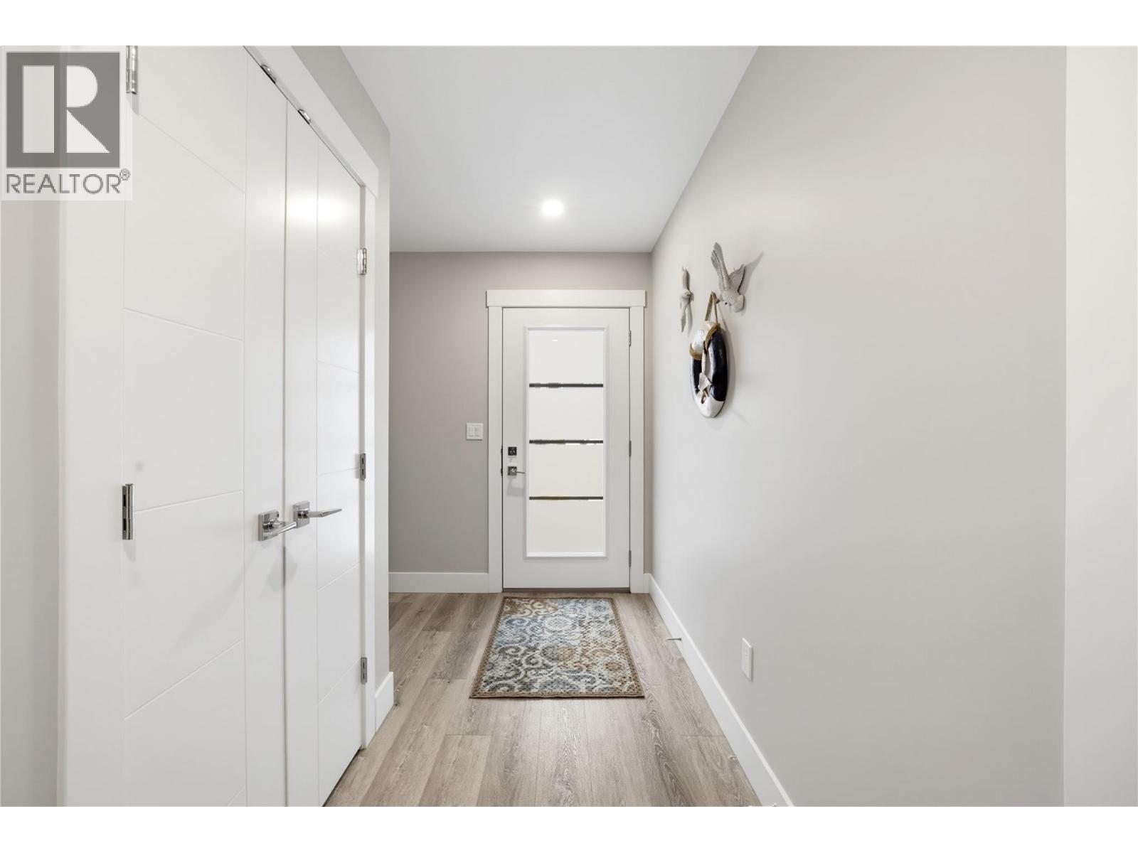 9 2810 15 Avenue Northeast, Salmon Arm