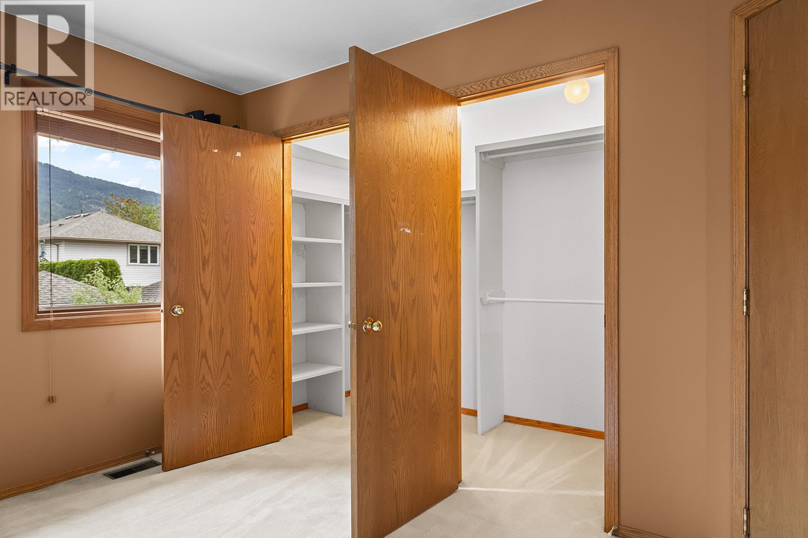 4321 Crystal Drive - Image 31
