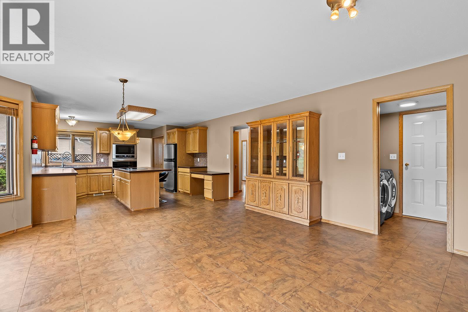 4321 Crystal Drive - Image 19