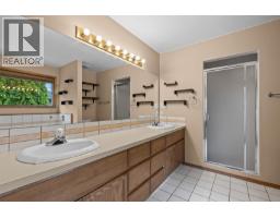 4321 Crystal Drive, Vernon, BC V1T8V4 Photo 32