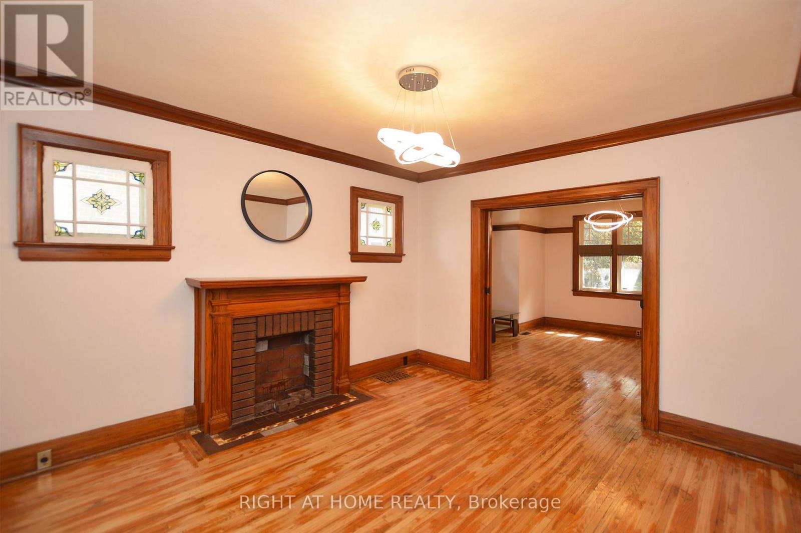 407 KING STREET E, Oshawa (Central) — photo 4