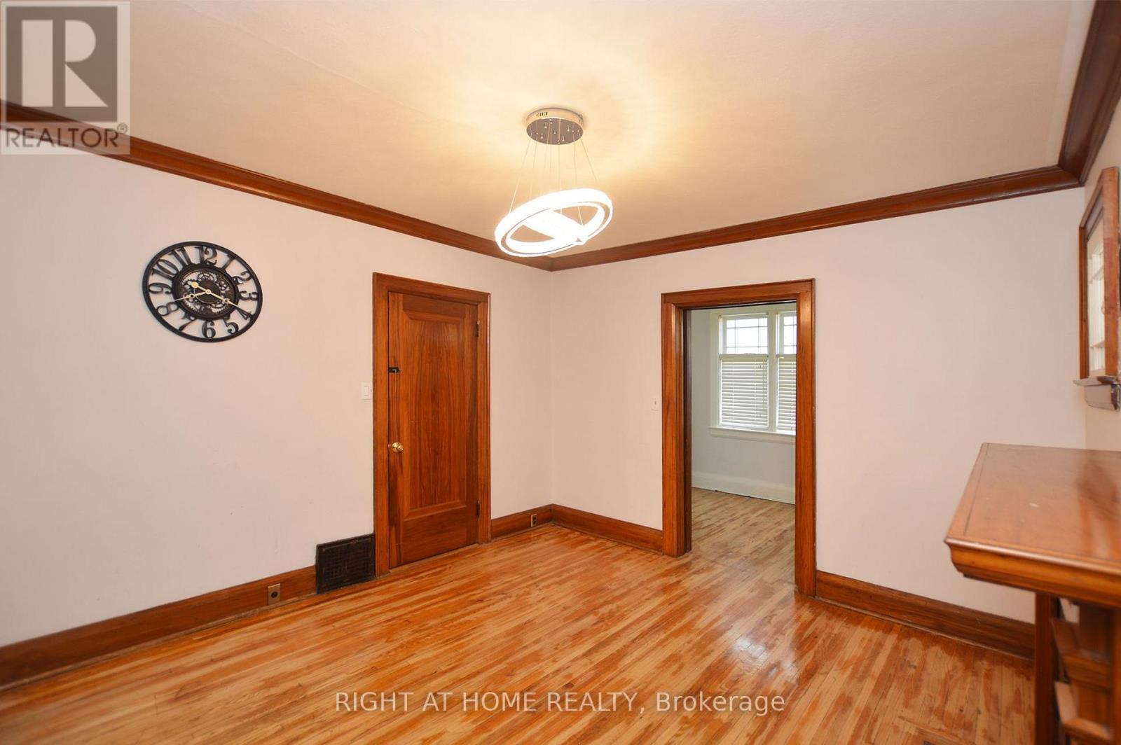 407 KING STREET E, Oshawa (Central) — photo 5