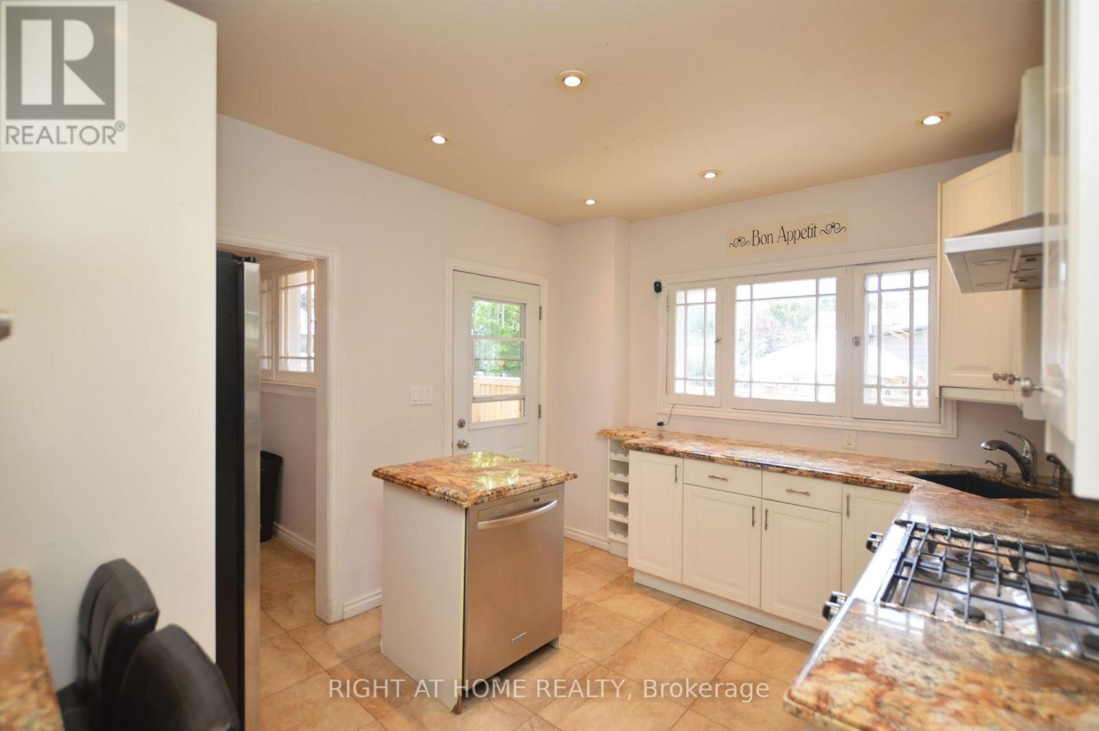 407 KING STREET E, Oshawa (Central) — photo 8