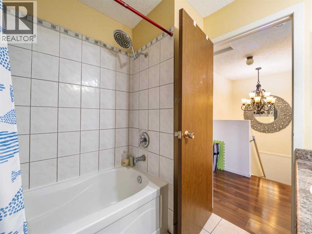 #62 4360 58 Street NE - 16