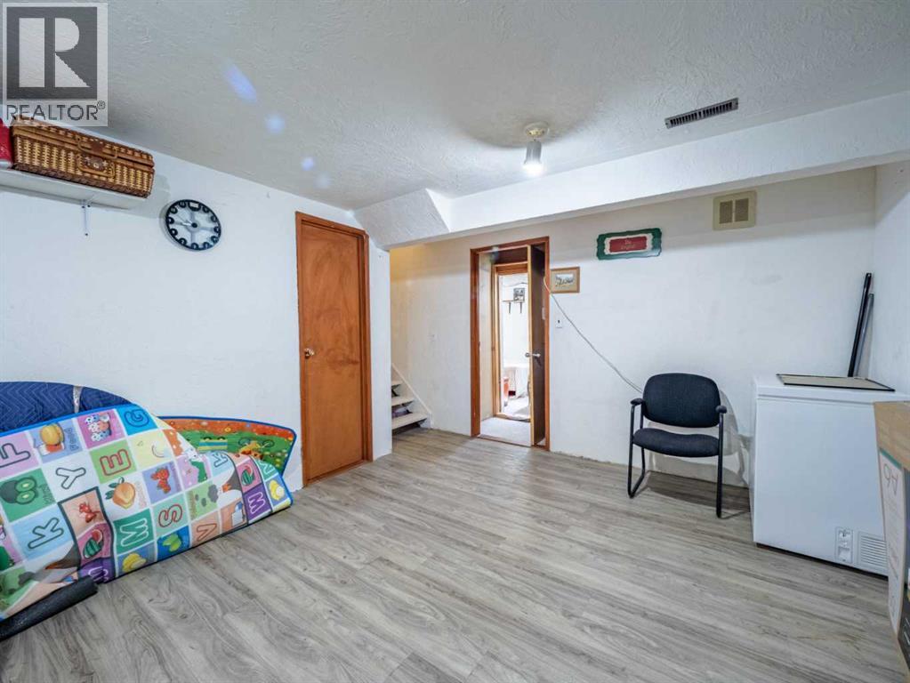 #62 4360 58 Street NE - 22