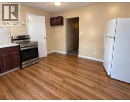 635 7 Street S - photo 4