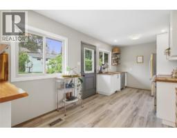 Primary Bedroom - 2175 Munro Crescent, Merritt, BC V1K1H7 Photo 11