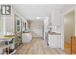 Living room - 2175 Munro Crescent, Merritt, BC V1K1H7 Photo 12