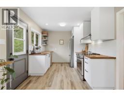 Kitchen - 2175 Munro Crescent, Merritt, BC V1K1H7 Photo 13